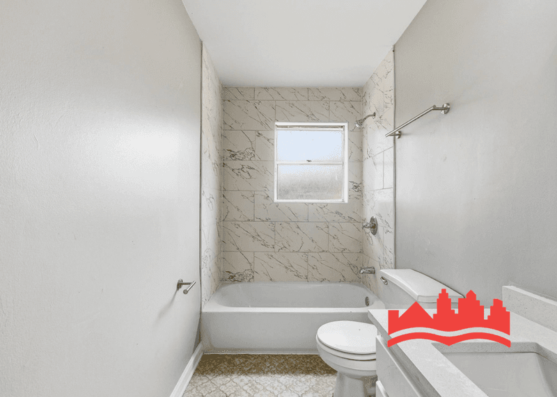 Bartlett House: 3915 Clover Hill Dr