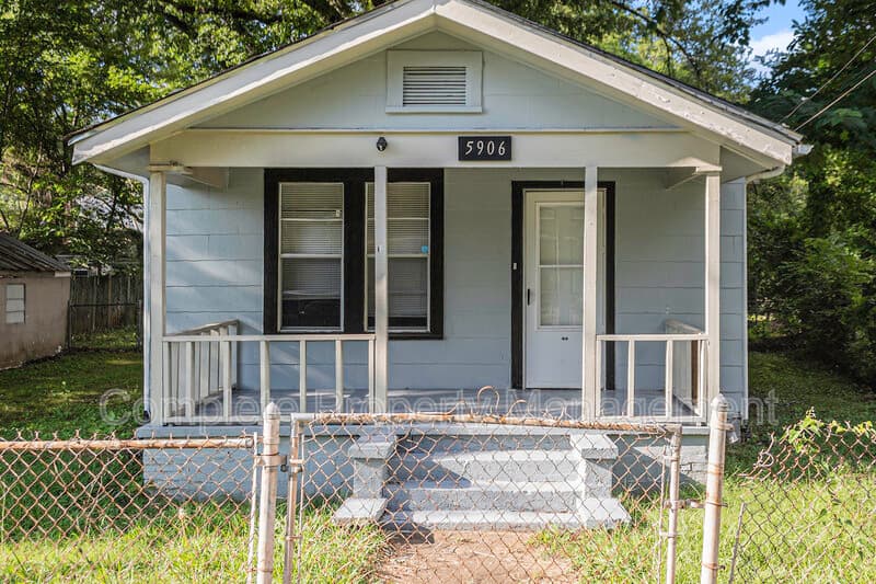 Bessemer House: 5906 5th Street South