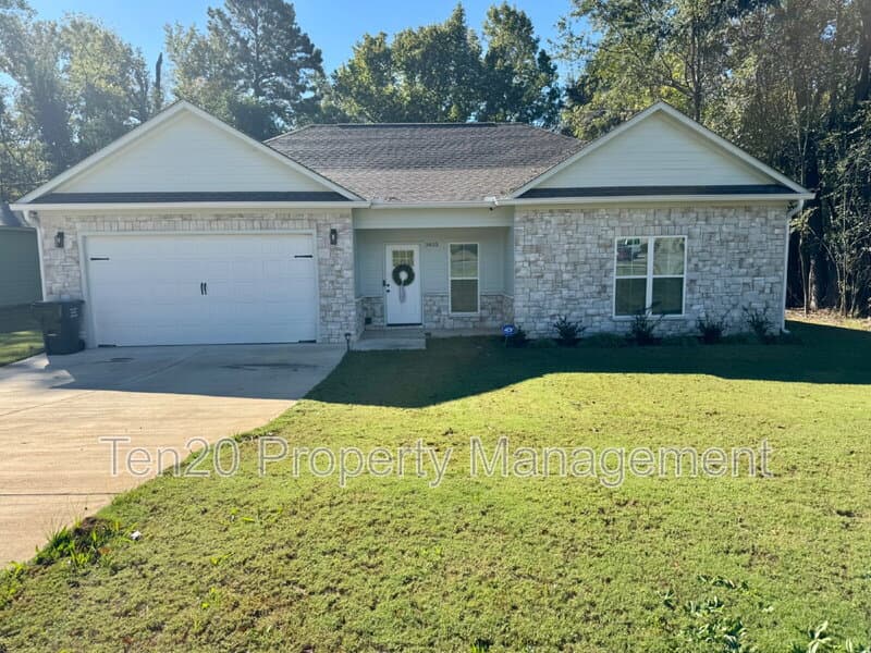 Phenix City House: 3405 South Seale Road