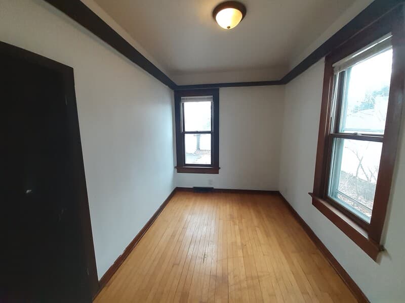 Green Bay Condo: 1536 Cedar Street - Lower