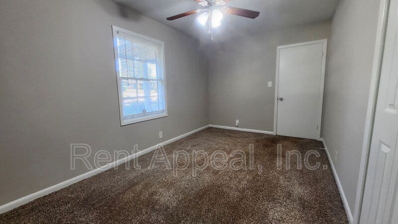 Decatur House: 2353 Greenway Drive