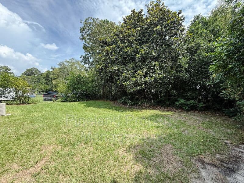 Fayetteville House: 2233 Delta Dr