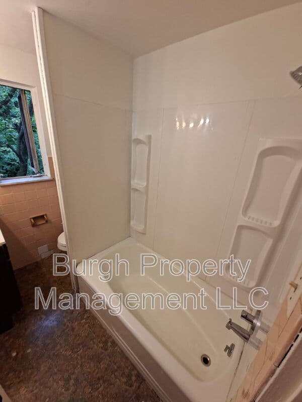 Pittsburgh House: 1633 Monongahela Avenue