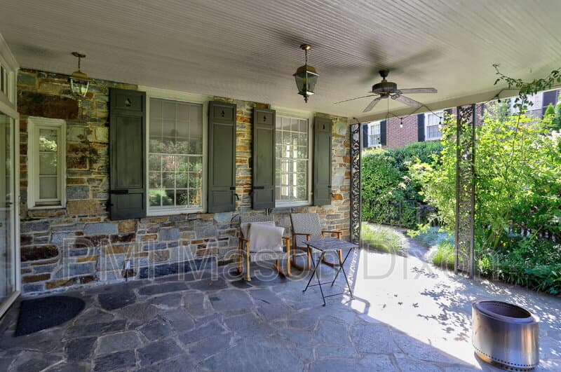 Baltimore House: 5304 Springlake Way