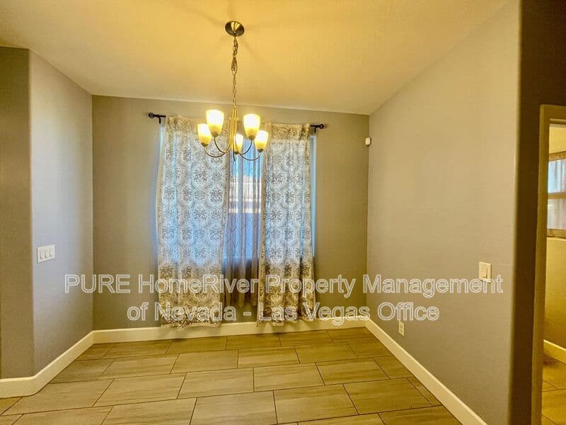 Las Vegas House: 8971 Whitten Park Ave