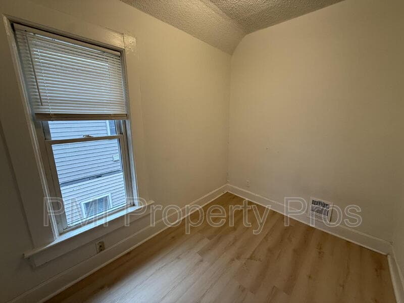 Milwaukee Condo: 507 N 20th St