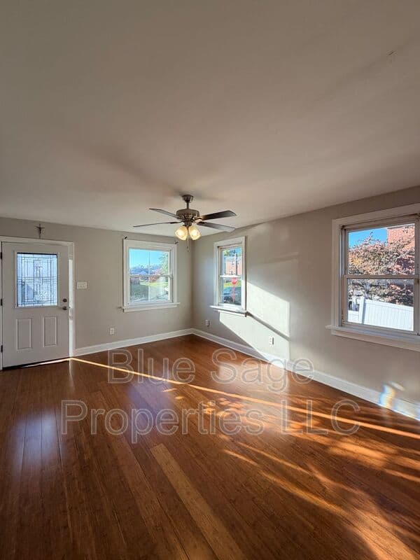 Ridley Park Townhome: 600 Michell St