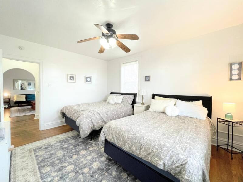 St Louis Condo: 6649 Berthold Ave