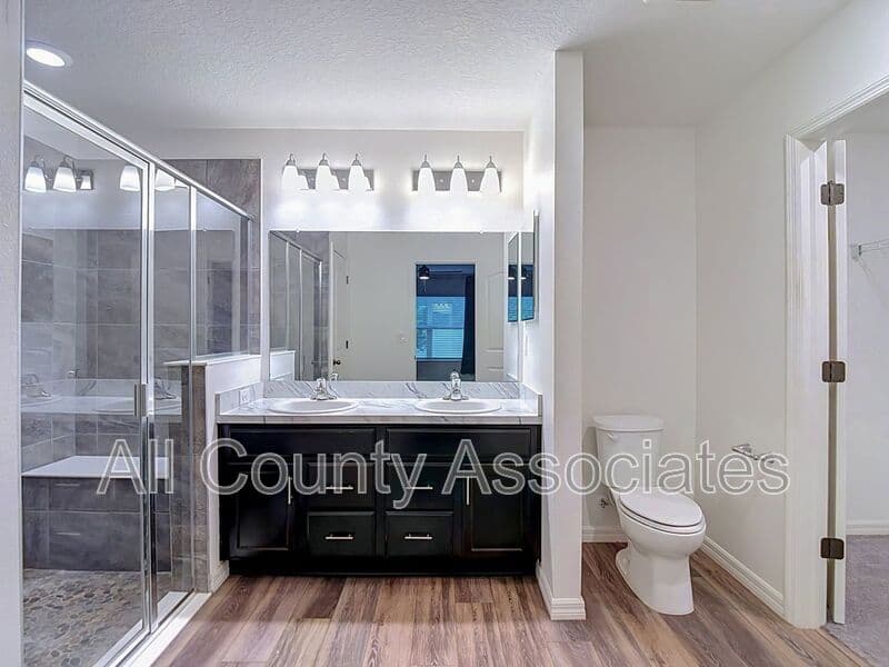 Hudson House: 12542 Achasta Blvd
