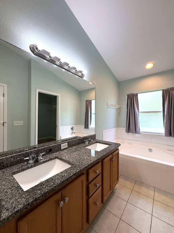Largo Townhome: 8006 Thoroughbred Loop - 1