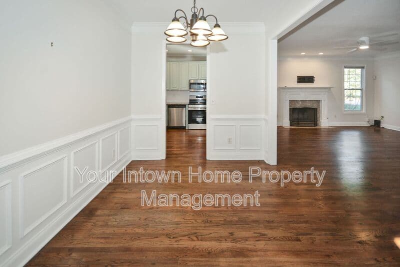 Atlanta House: 69 Haygood Ave SE