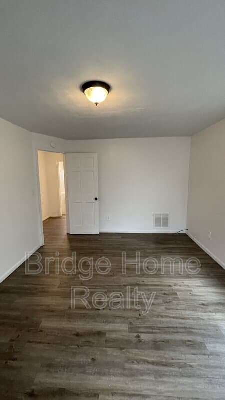 Uniontown Condo: 62 Whiteman Ave
