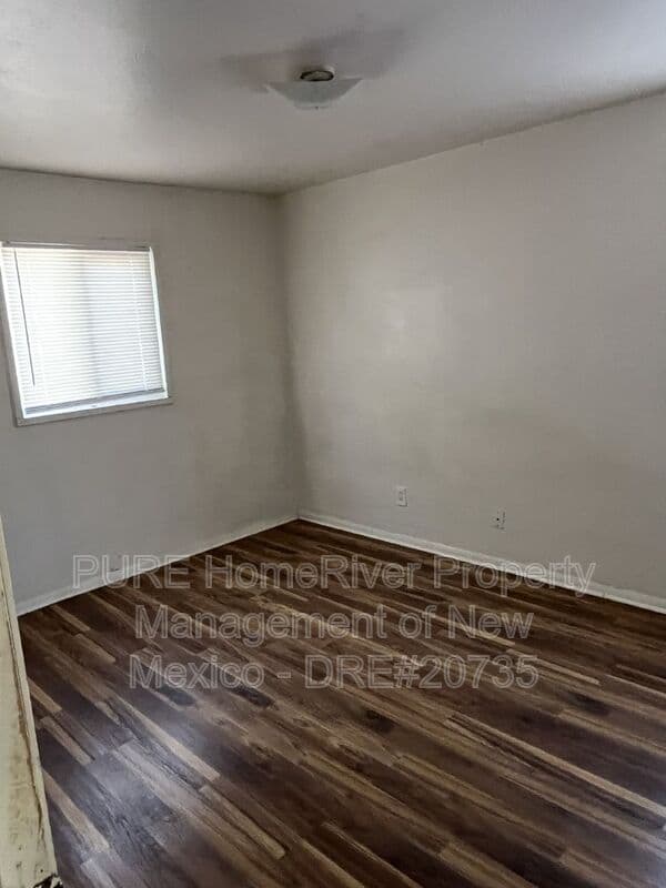 Albuquerque House: 10508 Love Ave NE