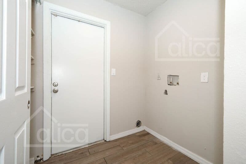 Orlando House: 4746 Cepeda St