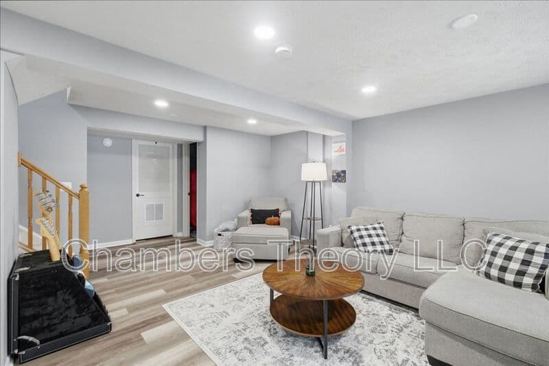 Ashburn House: 44046 Choptank Ter