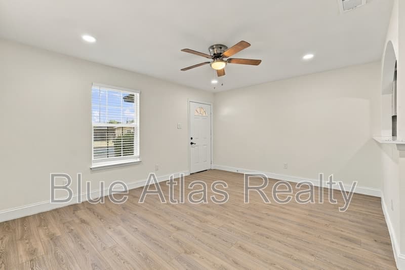 Arlington House: 116 Maple Street - B