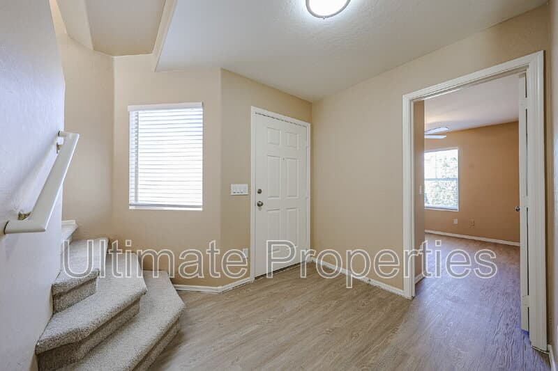Surprise House: 11911 N 148th Ave