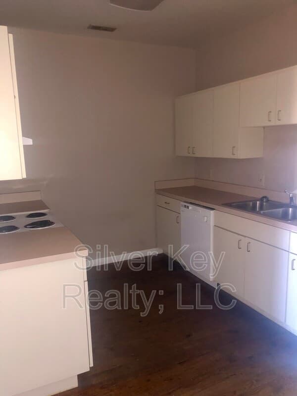 Athens Condo: 217 E. Washington Ave
