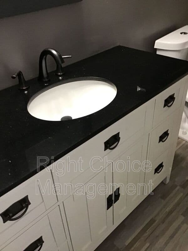 Columbus Condo: 1968 Bunker Hill