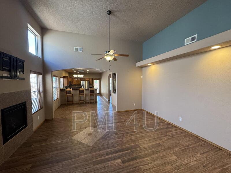 Albuquerque House: 4924 Costa Maresme Dr NW