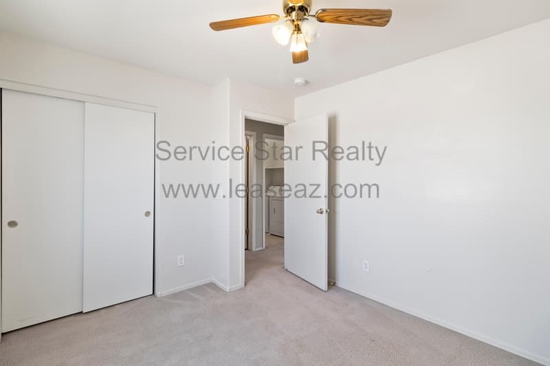 Maricopa House: 41881 W Avella Dr