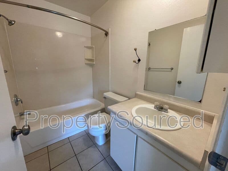 Manteca Condo: 1296 Spruce Lane