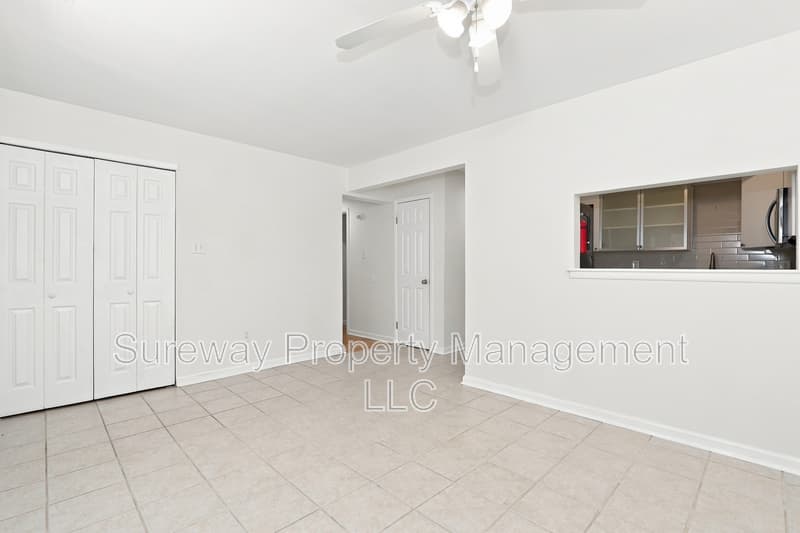 Cherry Hill Condo: 502 Barclay Walk