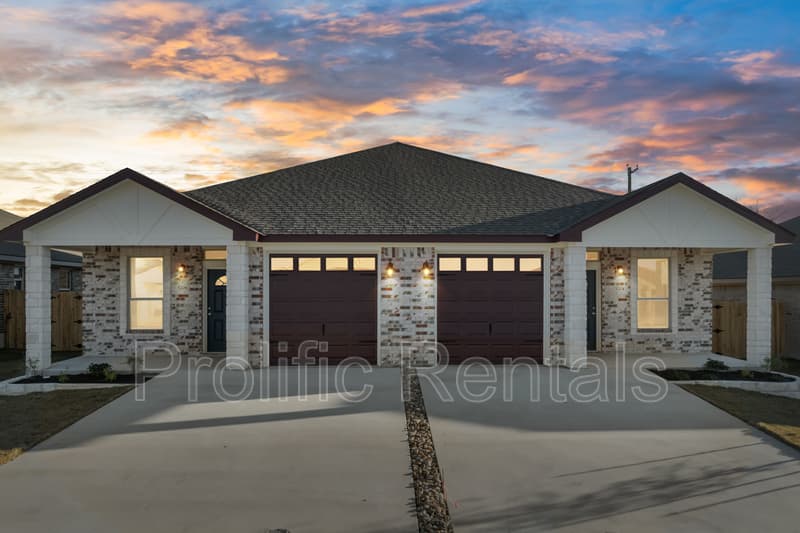 Killeen Condo: 5206 Rose Garden Loop - 1