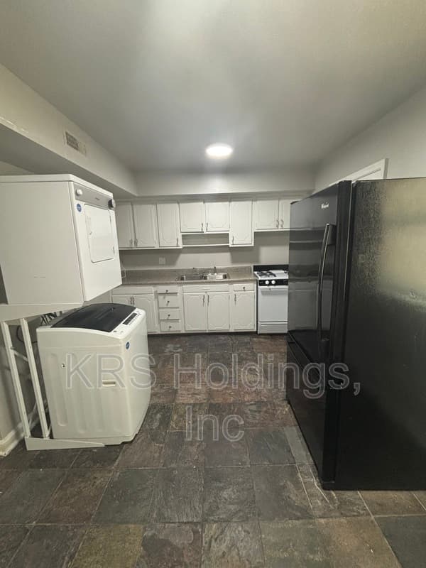 North Chesterfield Townhome: 2724 Goolsby Ave