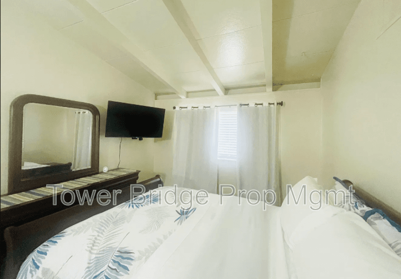 Sacramento House: 5936 41st Street