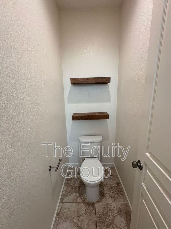 Visalia House: 4306 West Lark Ave