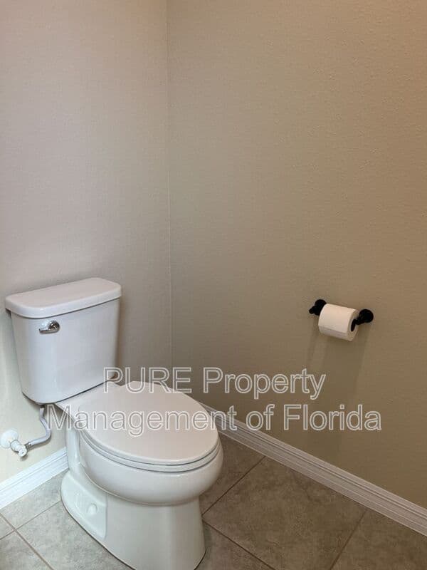 Ocala House: 10376 SW 99th Street
