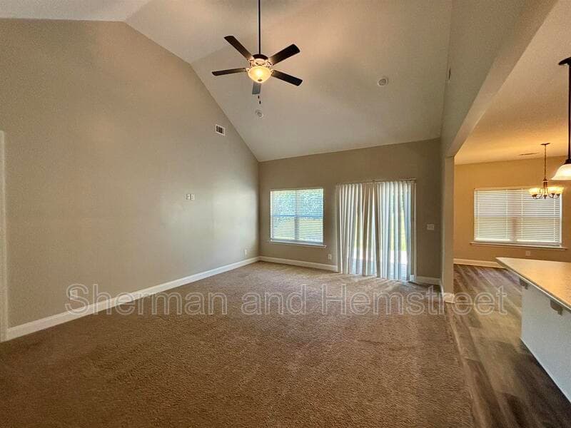 North Augusta House: 214 McDuffie Circle