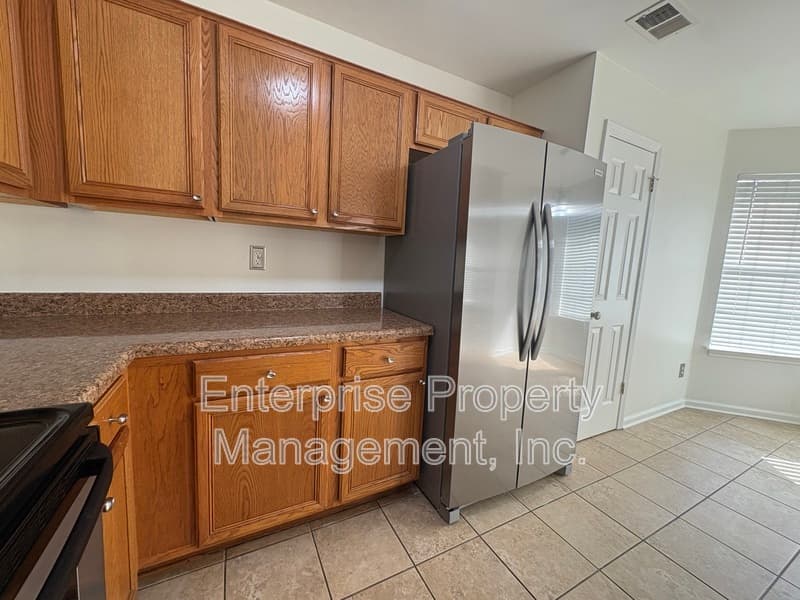 Cordova House: 7125 Showboat Ln