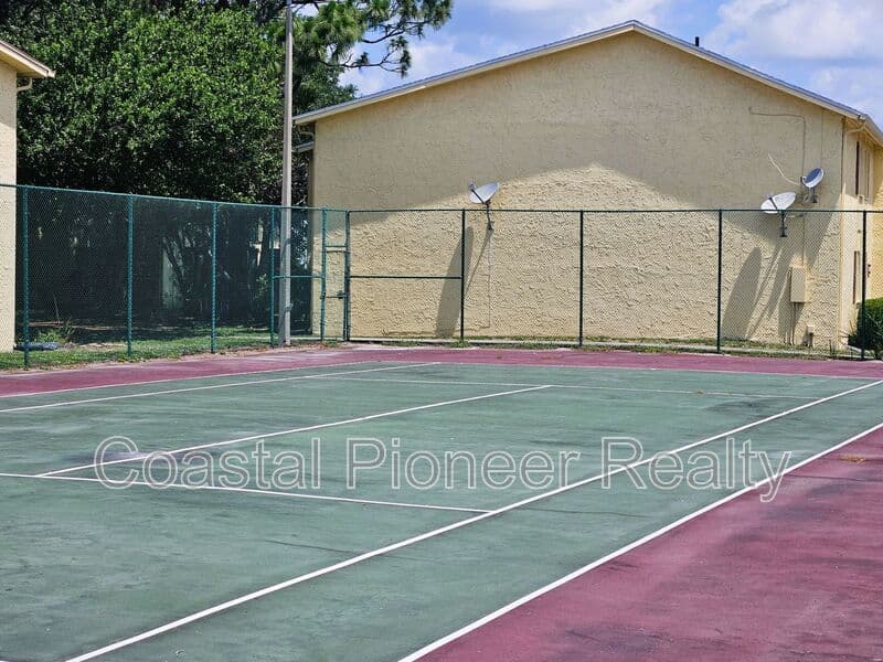 Tampa Townhome: 7573 Abonado R