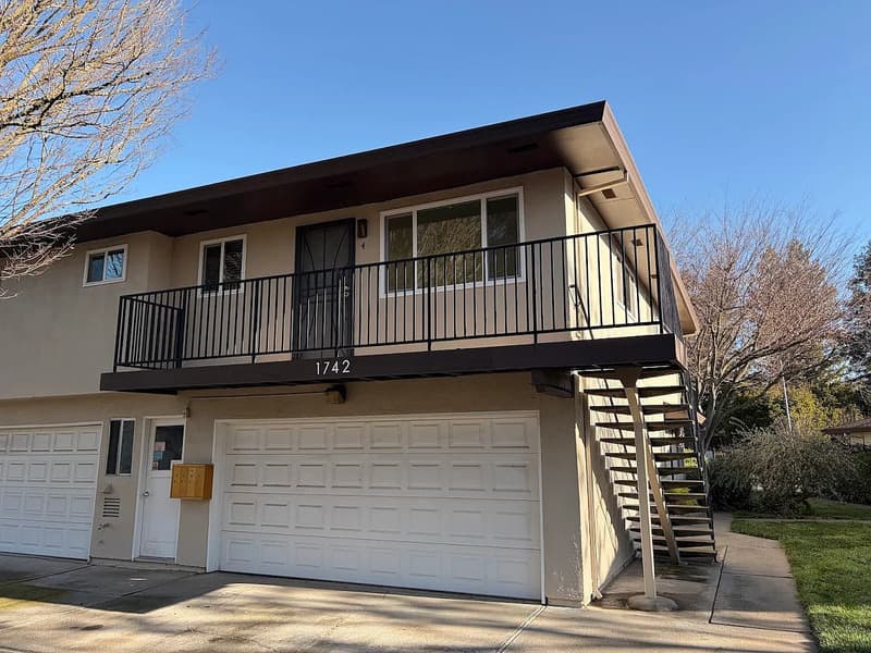 Davis Condo: 1742 Fremont Ct