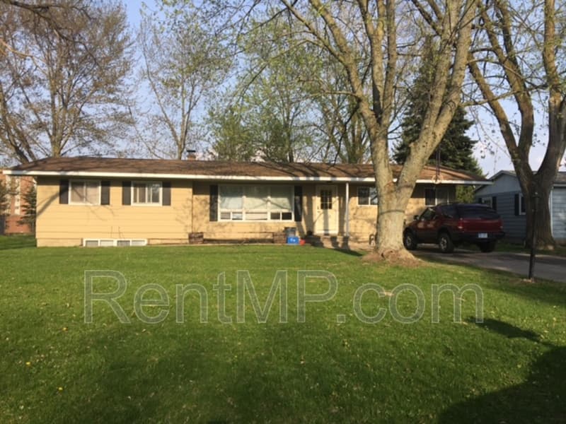 Mt. Pleasant Condo: 1909 Stockman