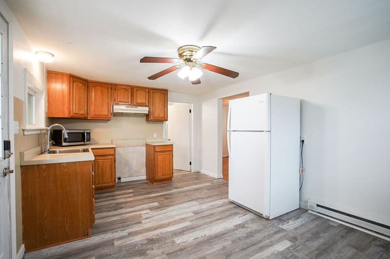 Chicopee Condo: 83 Thomas St
