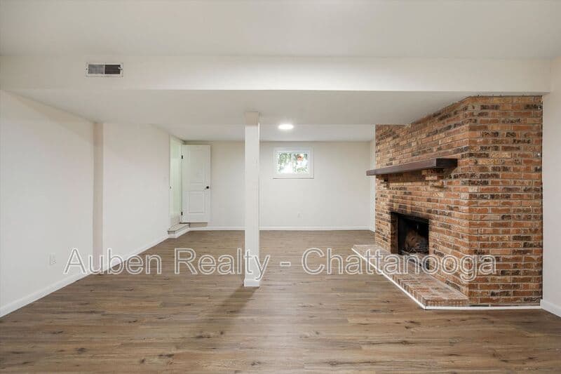 Ooltewah House: 4015 Shady Oak Drive