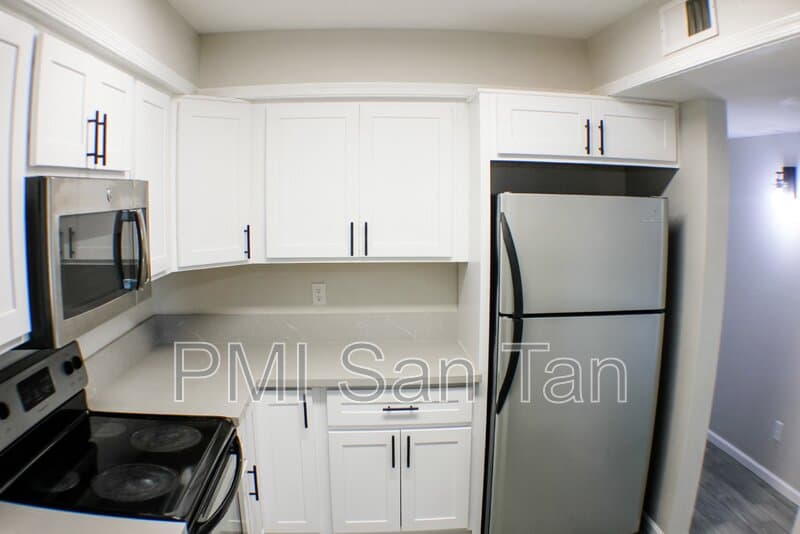 Tempe Condo: 821 South Casitas Drive
