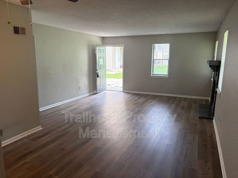 Kansas City Condo: 8702 NW 82nd Terrace