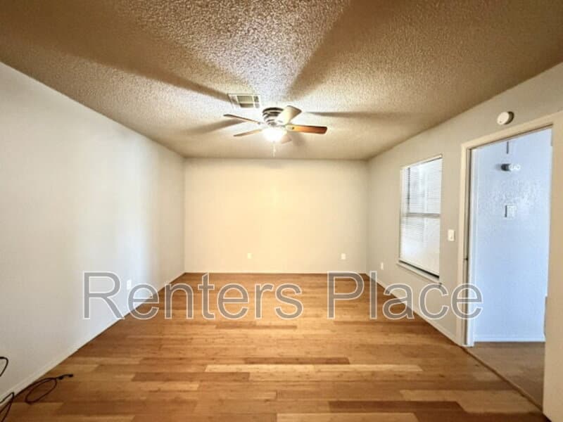 Tulsa House: 1207 South Quaker Avenue