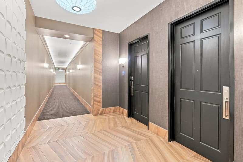 Spokane Condo: 809 West Main Avenue - 1