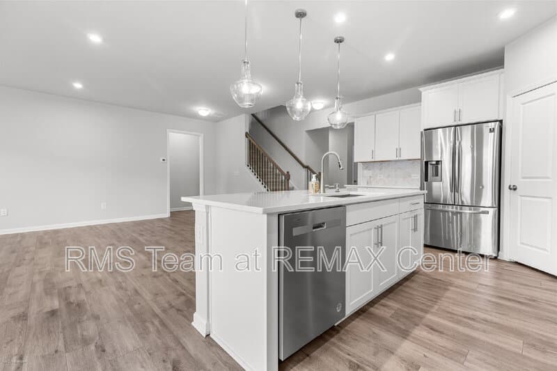 Auburn House: 1333 Maston Rd