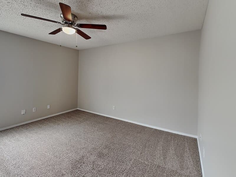 Fort Worth House: 5709 Addington Dr