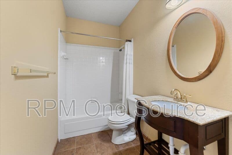 Plano House: 6752 Macintosh Drive