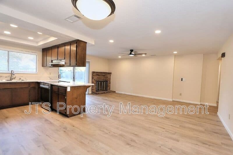 Citrus Heights Condo: 5512 Mike Arthur Ct