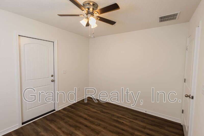 Milton Condo: 6303 Willow Holland Ln