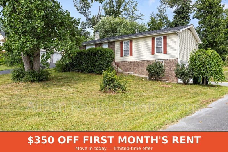 Ooltewah House: 4015 Shady Oak Drive