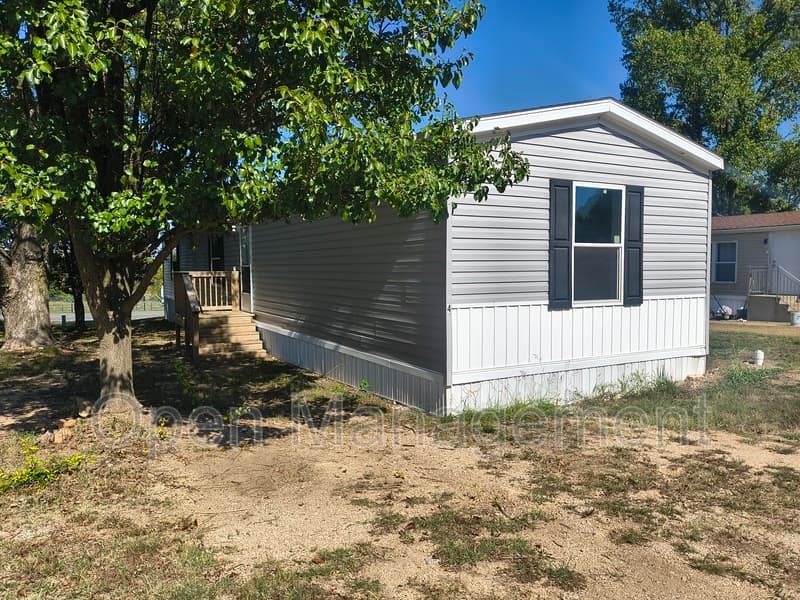 Brookline House: 4950 W Farm Rd 156